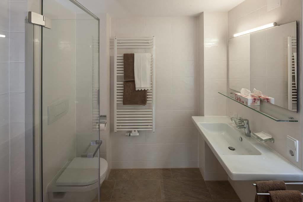 Gaestehaus Laesser Меллау Экстерьер фото